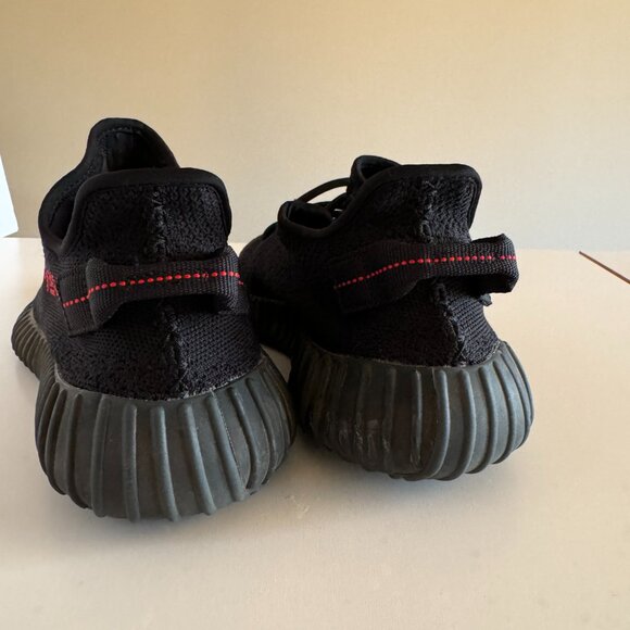 Yeezy Boost 350 V2 Bred Adidas sneakers - Men’s 9 US  100% AUTHENTIC - Picture 3 of 9